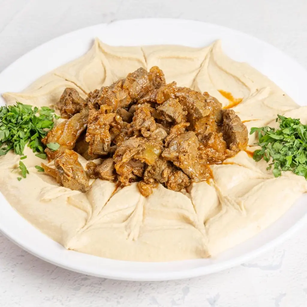 حمص بالكبدة